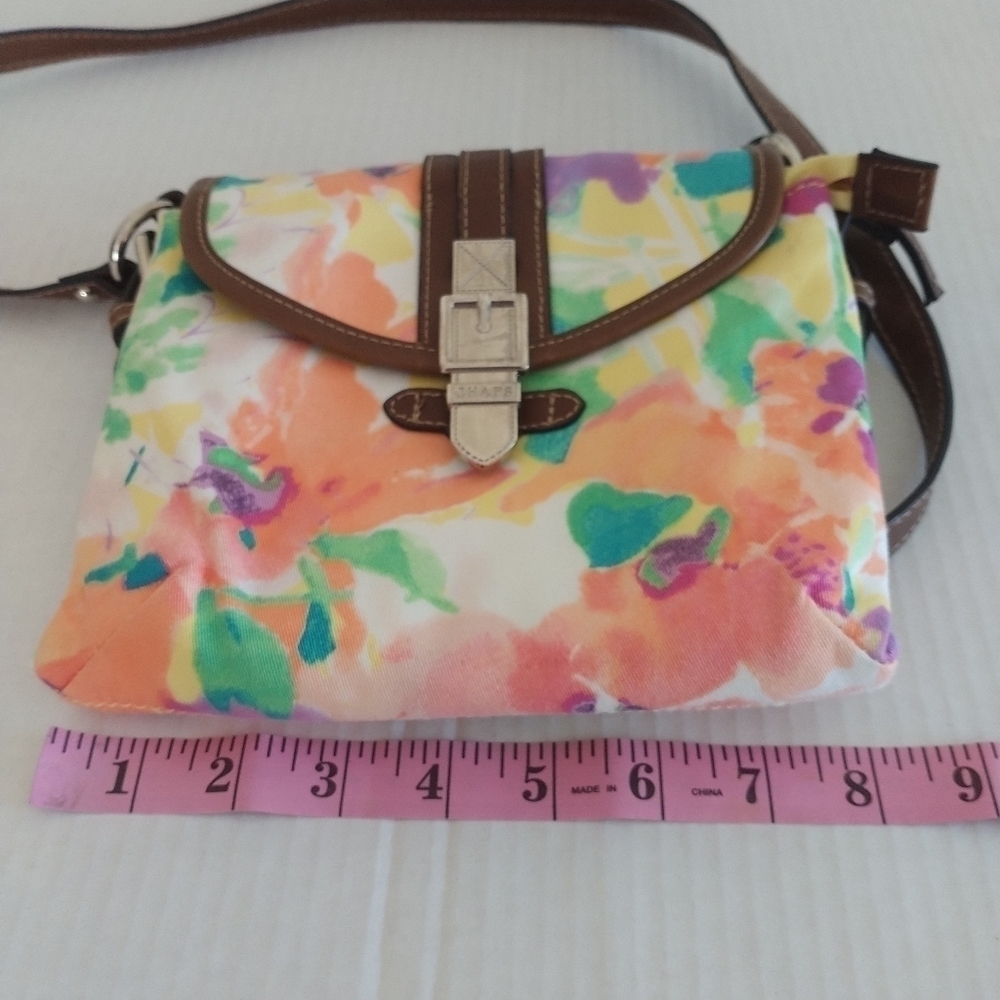 Chaps Floral Two Pocket Crossbody with built in Wallet - Picture 10 of 10
